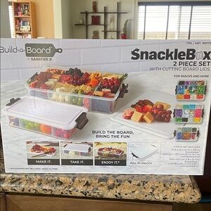 SnackleBox 2 Piece Set with Cutting Board Lids